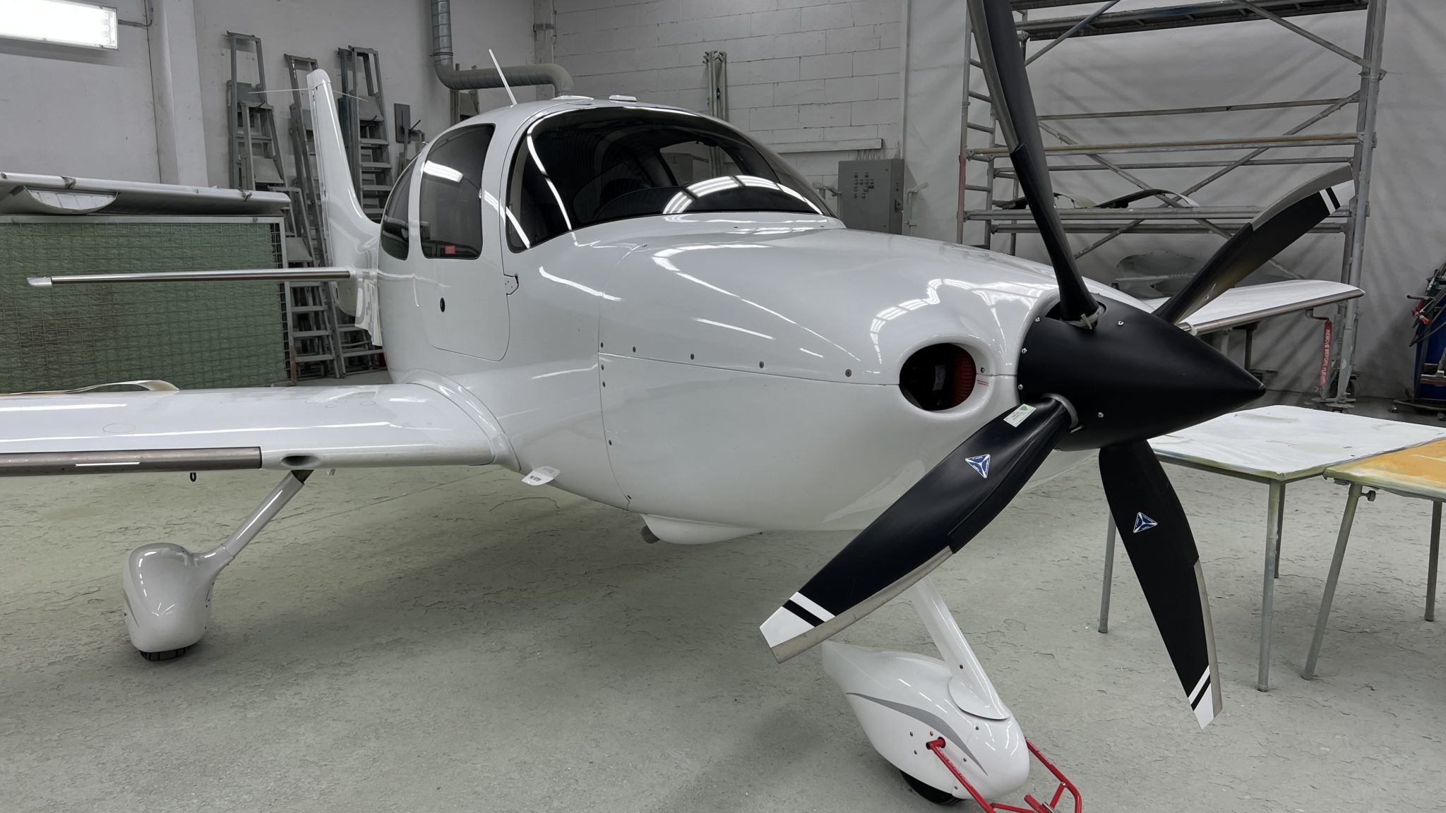 SR22-22 G2 GTS repaint after 16 years – airWORK aviation media